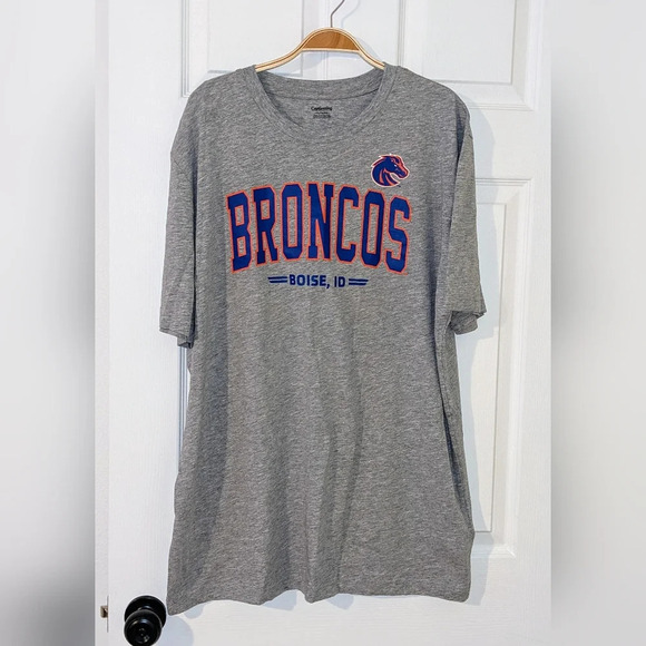 Men's Ash Boise State Broncos Proud Mascot T-Shirt XL NWT - Picture 2 of 8